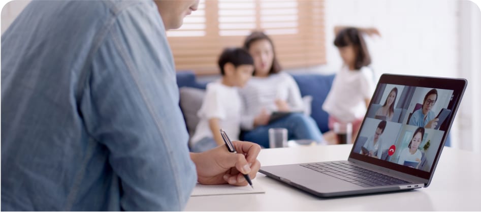 Employee using a seamless, secure and unified platform for voice and video collaboration to connect with colleagues remotely and meet organizational goals.
